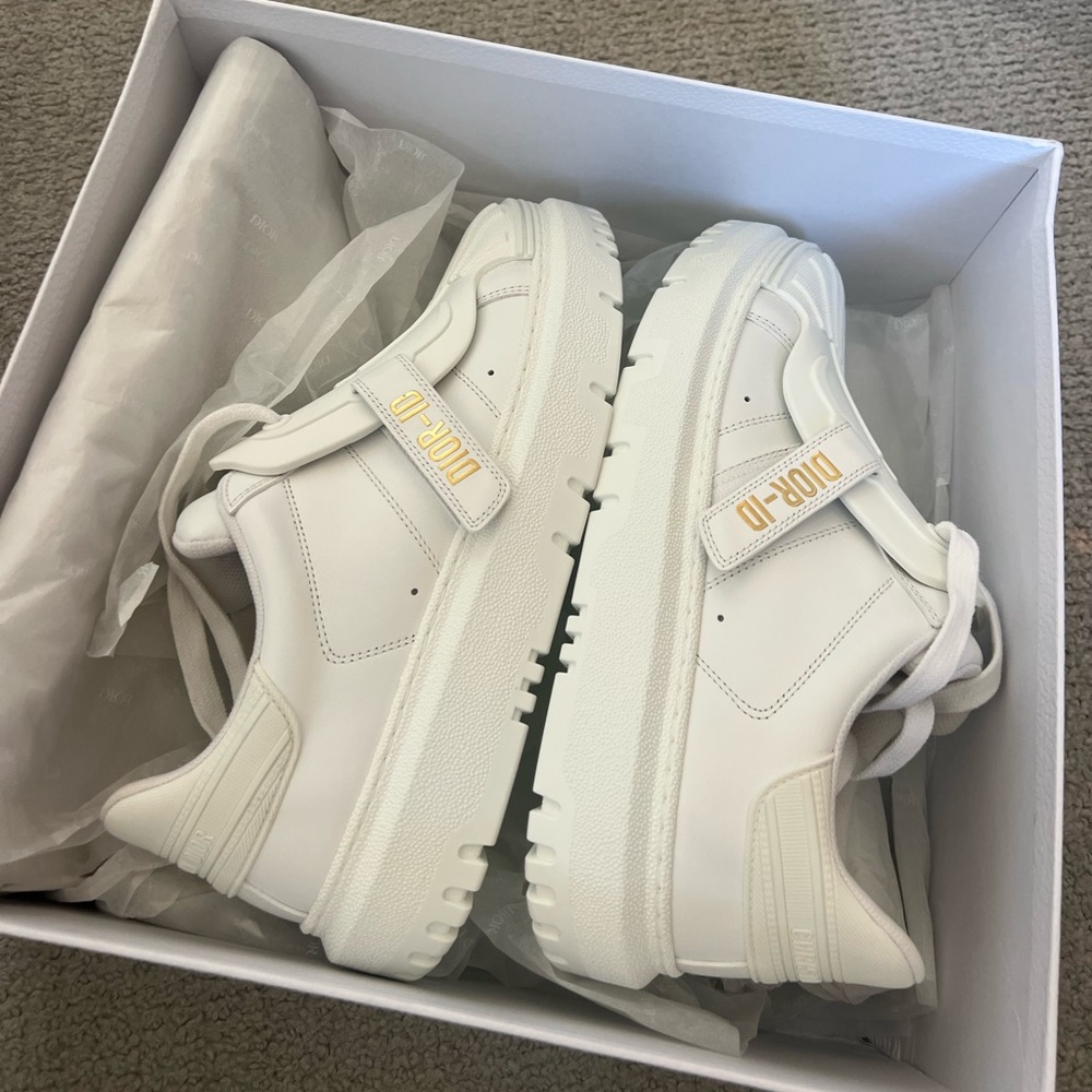 Christian Dior shoes size 39